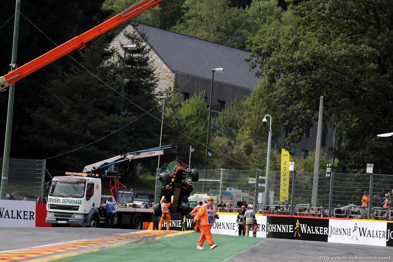 GP BELGIO, 26.08.2018 - Gara, Crash, Fernando Alonso (ESP) McLaren MCL33