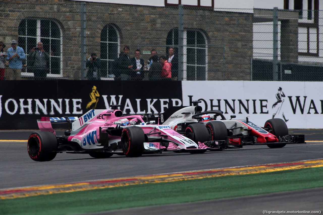 GP BELGIO, 25.08.2018 - Prove Libere 3, Sergio Perez (MEX) Racing Point Force India F1 VJM11 e Romain Grosjean (FRA) Haas F1 Team VF-18