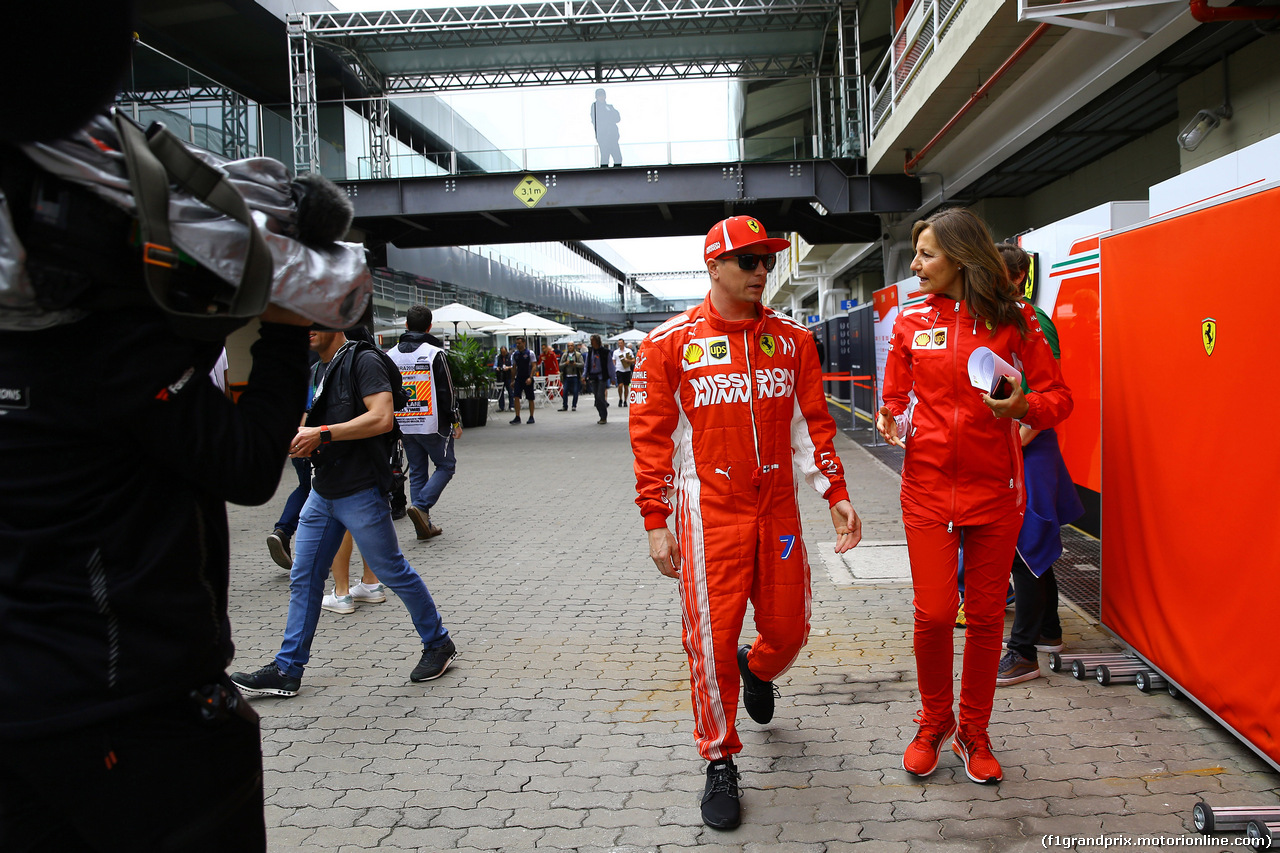 GP BRASILE, 08.11.2018 - Kimi Raikkonen (FIN) Ferrari SF71H e Stefania Boccoli (ITA) Ferrari PR Officer