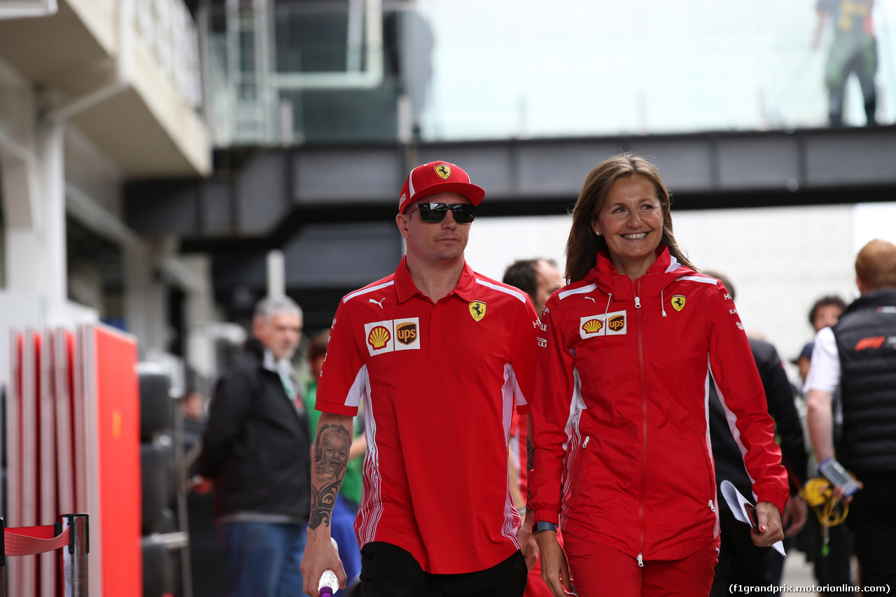 GP BRASILE, 08.11.2018 - Kimi Raikkonen (FIN) Ferrari SF71H e Stefania Boccoli (ITA) Ferrari PR Officer
