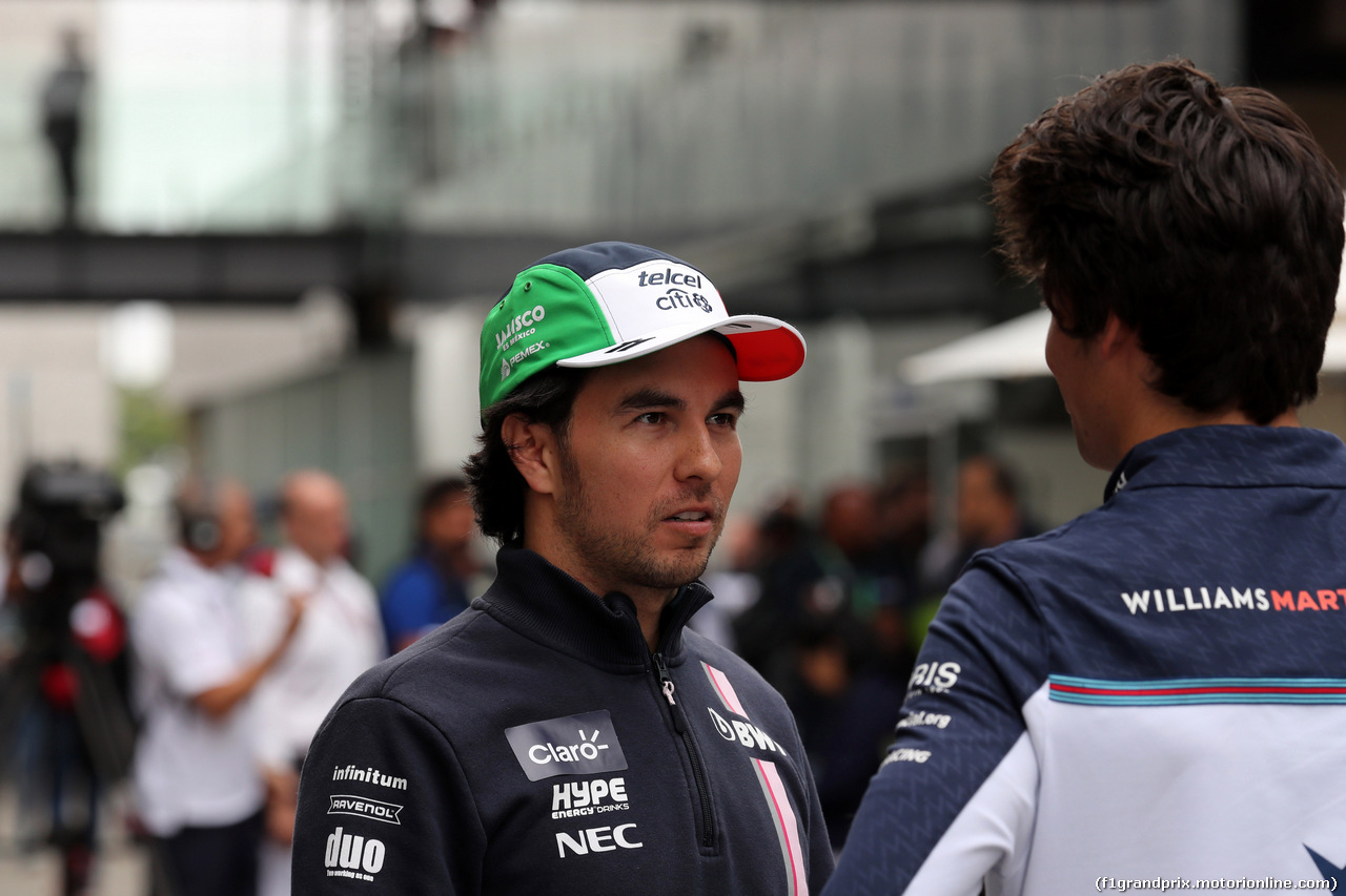 GP BRASILE, 08.11.2018 - Sergio Perez (MEX) Racing Point Force India F1 VJM11 e Lance Stroll (CDN) Williams FW41