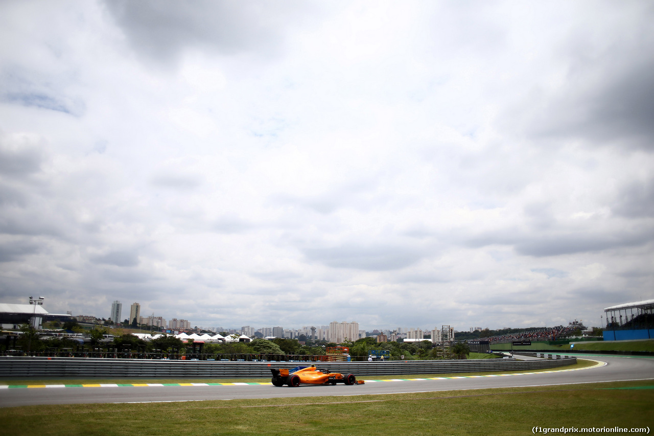 GP BRASILE, 10.11.2018 - Prove Libere 3, Stoffel Vandoorne (BEL) McLaren MCL33