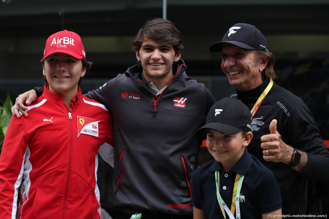 GP BRASILE, 10.11.2018 - Prove Libere 3, Emerson Fittipaldi (BRA) with his grandchildren Enzo e Pietro Fittipaldi e Emmo Fittipaldi his son.