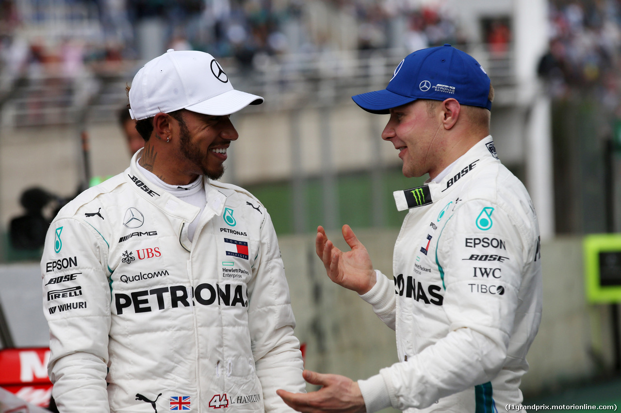 GP BRASILE, 10.11.2018 - Qualifiche, Lewis Hamilton (GBR) Mercedes AMG F1 W09 pole position e 3rd place Valtteri Bottas (FIN) Mercedes AMG F1 W09