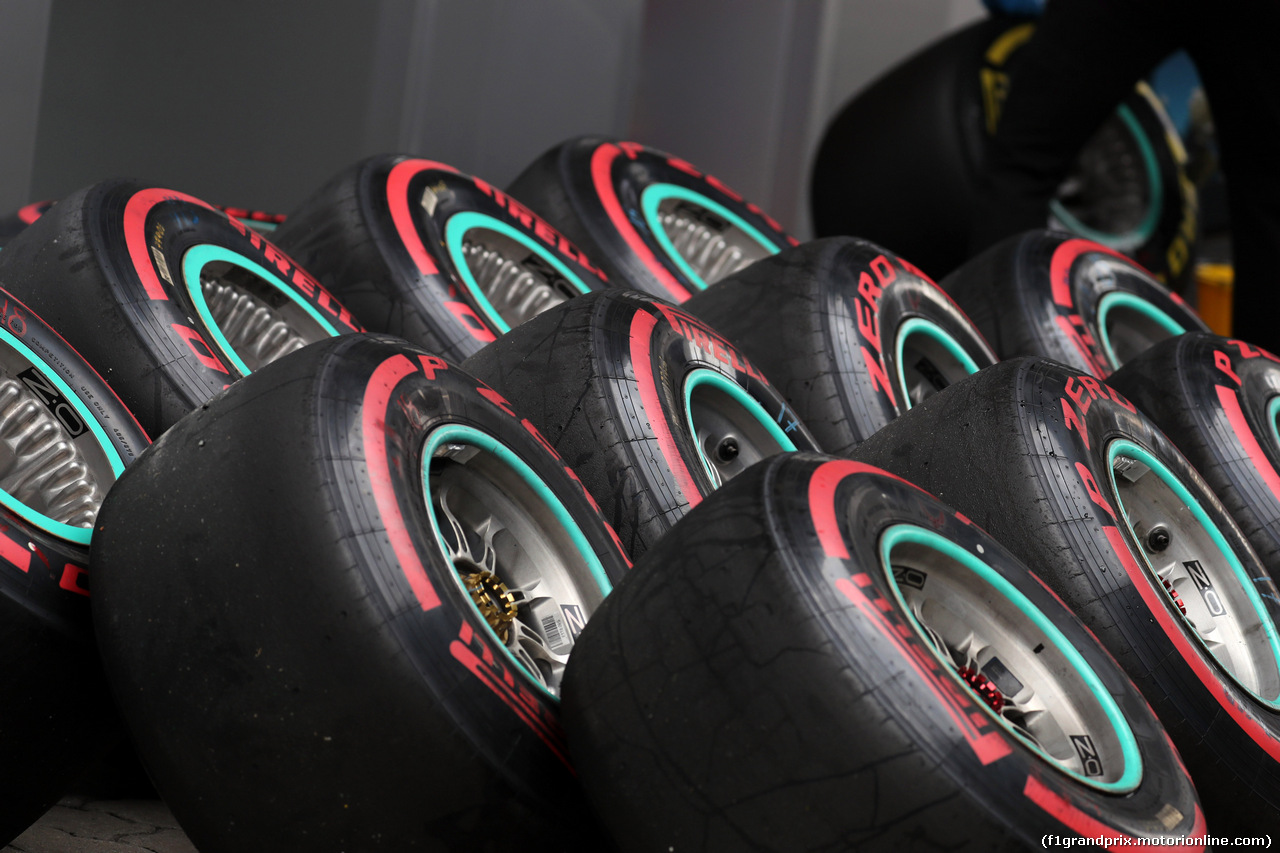 GP BRASILE, 10.11.2018 - Qualifiche, Pirelli Tyres