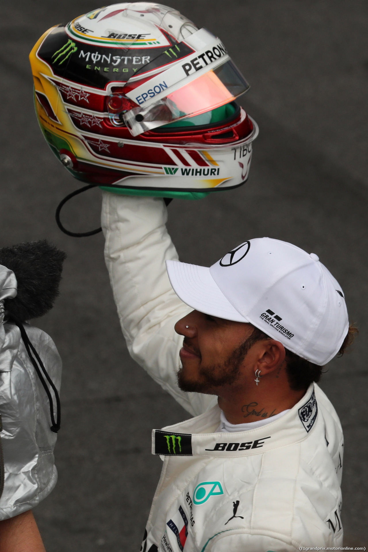 GP BRASILE, 10.11.2018 - Qualifiche, Lewis Hamilton (GBR) Mercedes AMG F1 W09 pole position