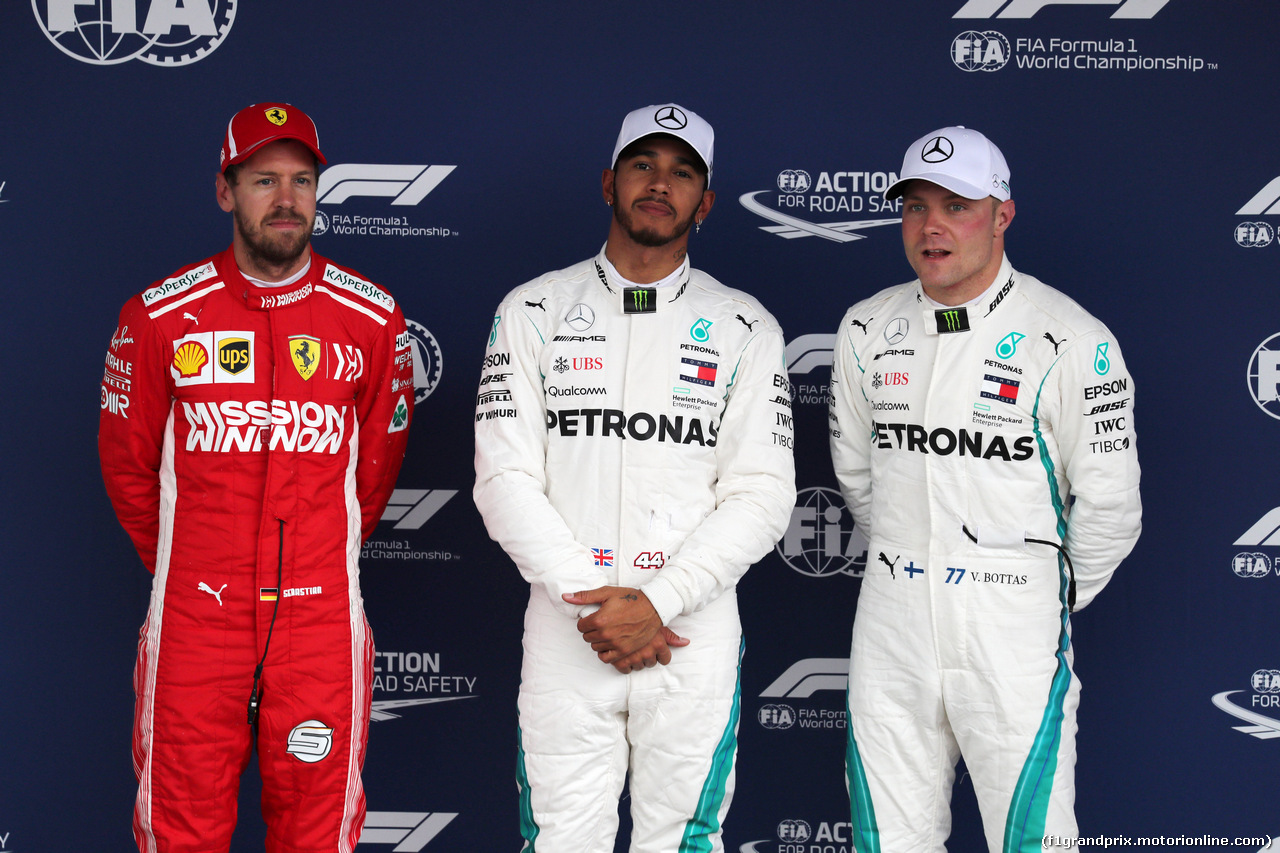 GP BRASILE, 10.11.2018 - Qualifiche, 2nd place Sebastian Vettel (GER) Ferrari SF71H, Lewis Hamilton (GBR) Mercedes AMG F1 W09 pole position e 3rd place Valtteri Bottas (FIN) Mercedes AMG F1 W09