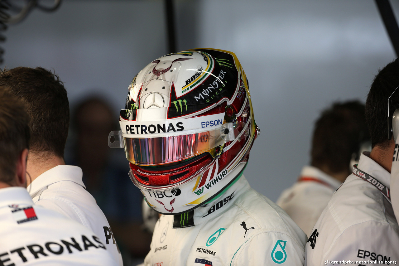 GP BRASILE, 09.11.2018 - Prove Libere 1, Lewis Hamilton (GBR) Mercedes AMG F1 W09