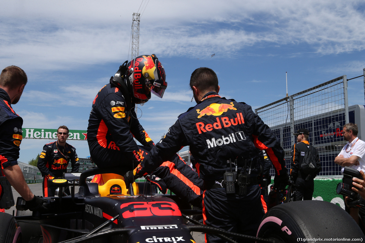 GP CANADA, 10.06.2018- Gara, the partenzaing grid: Max Verstappen (NED) Red Bull Racing RB14