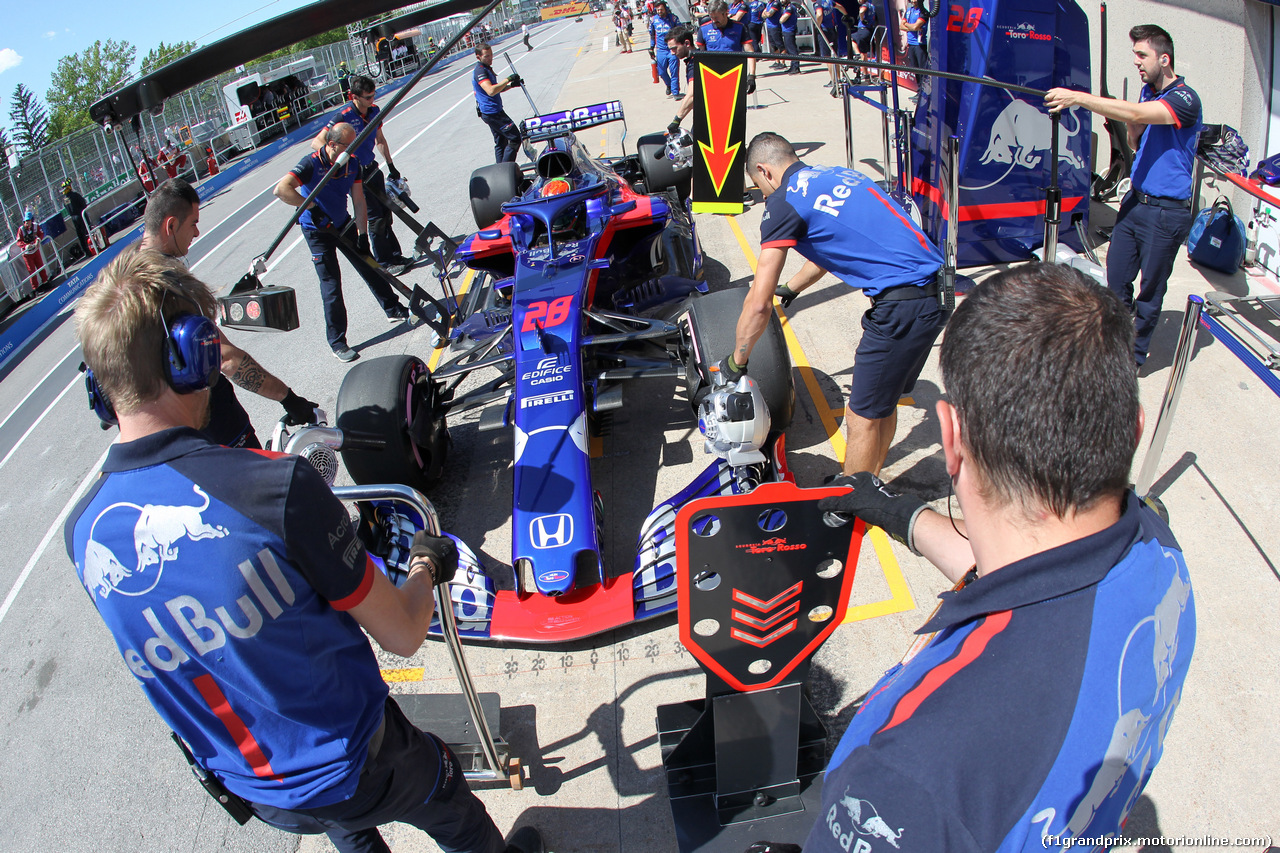 GP CANADA, 08.06.2018- free Practice 2, Brendon Hartley (FRA) Scuderia Toro Rosso STR13