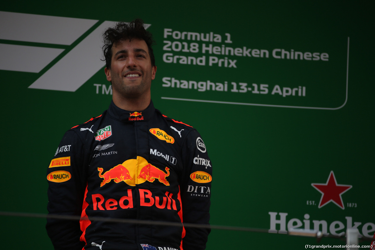 GP CINA, 15.04.2018- Podium, winner Daniel Ricciardo (AUS) Red Bull Racing RB14