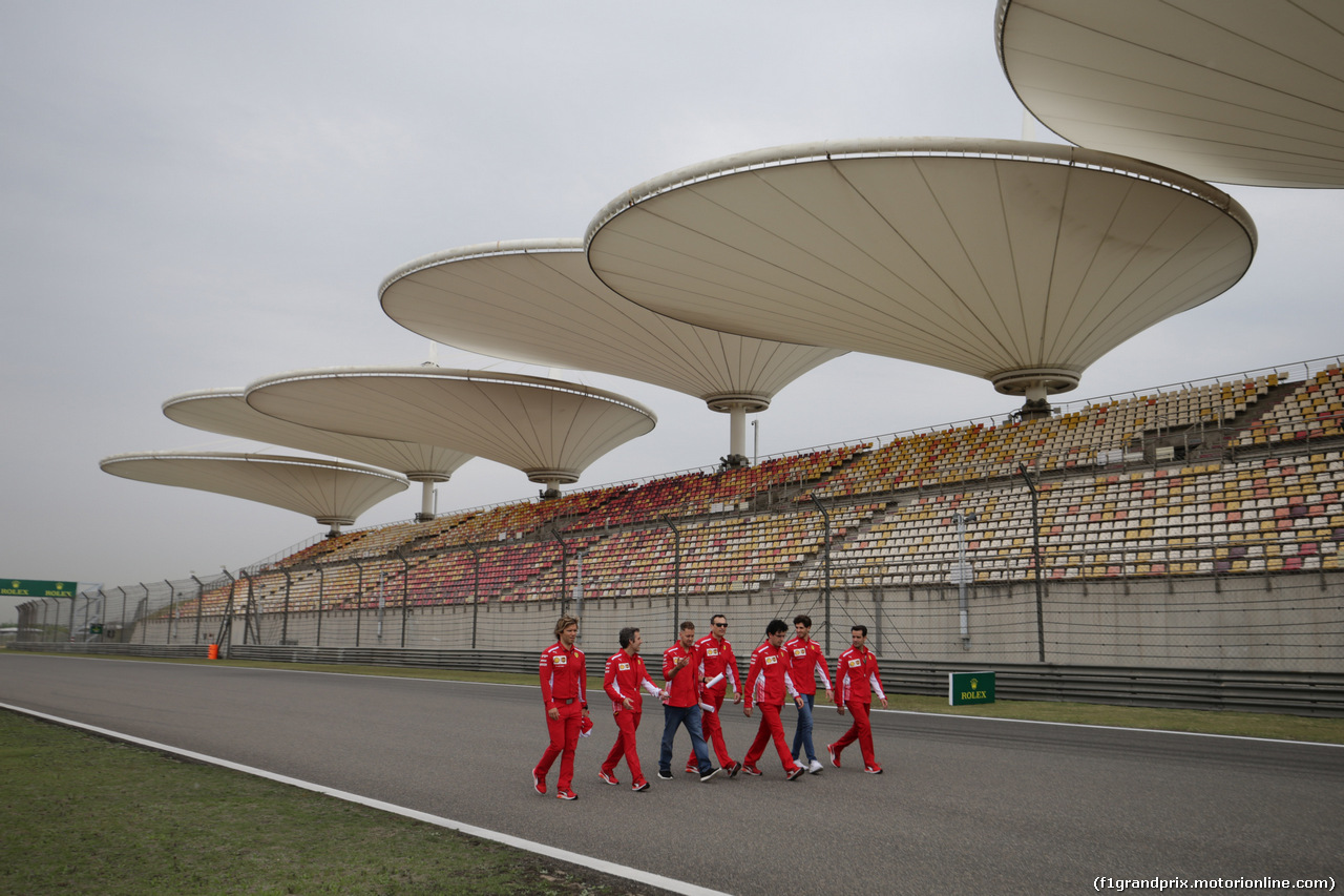 GP CINA, 12.04.2018- Sebastian Vettel (GER) Ferrari SF71H walks the circuit