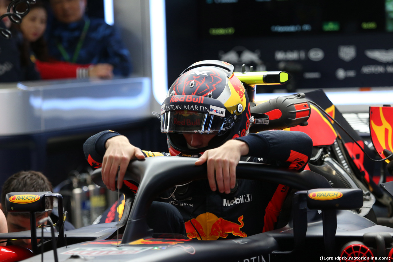 GP CINA, 14.04.2018- Prove Libere 3, Max Verstappen (NED) Red Bull Racing RB14