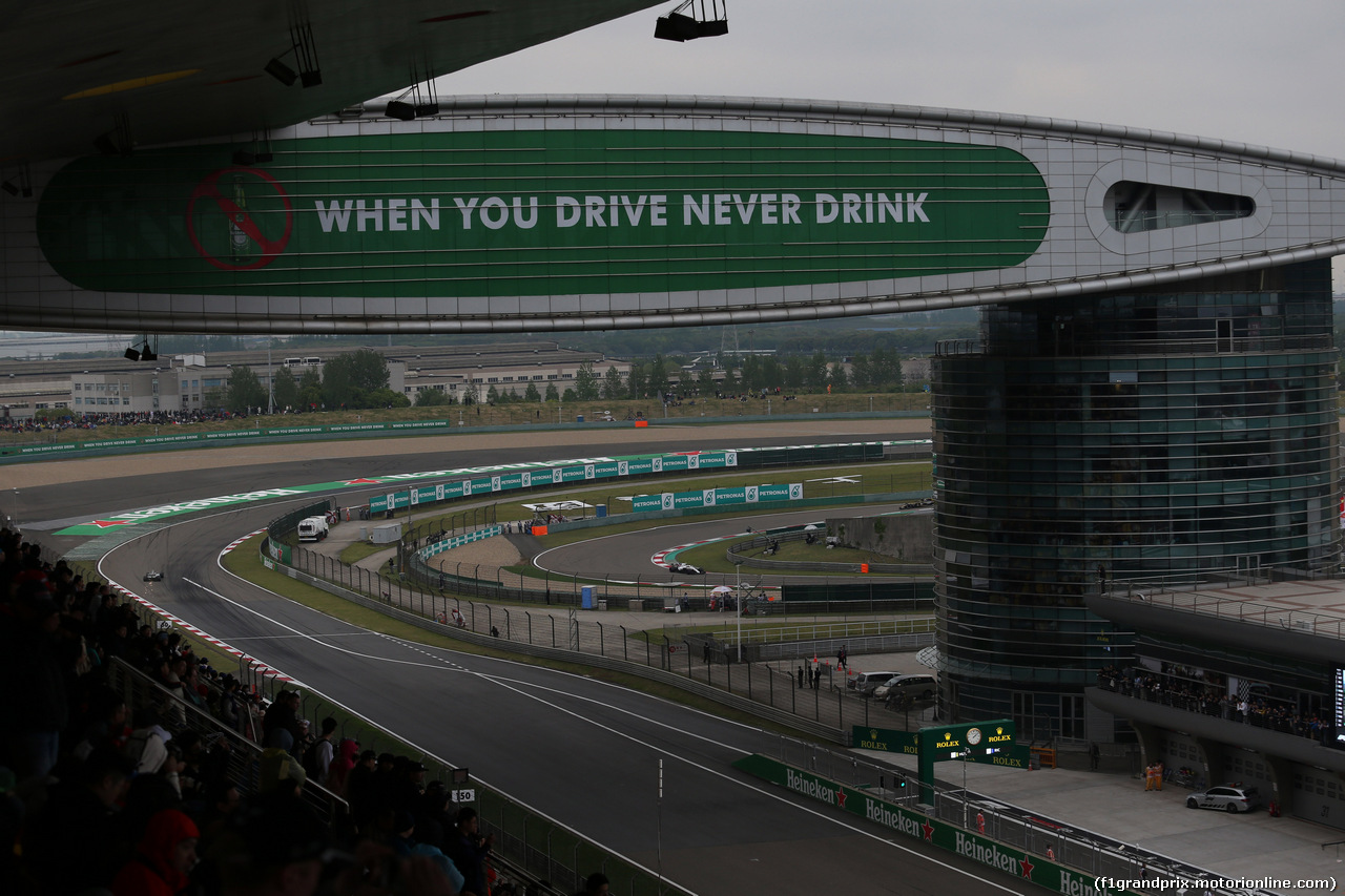 GP CINA, 14.04.2018- Qualifiche, Lewis Hamilton (GBR) Mercedes AMG F1 W09