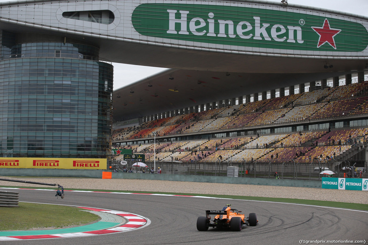 GP CINA, 13.04.2018- Prove Libere 1, Stoffel Vandoorne (BEL) McLaren MCL33