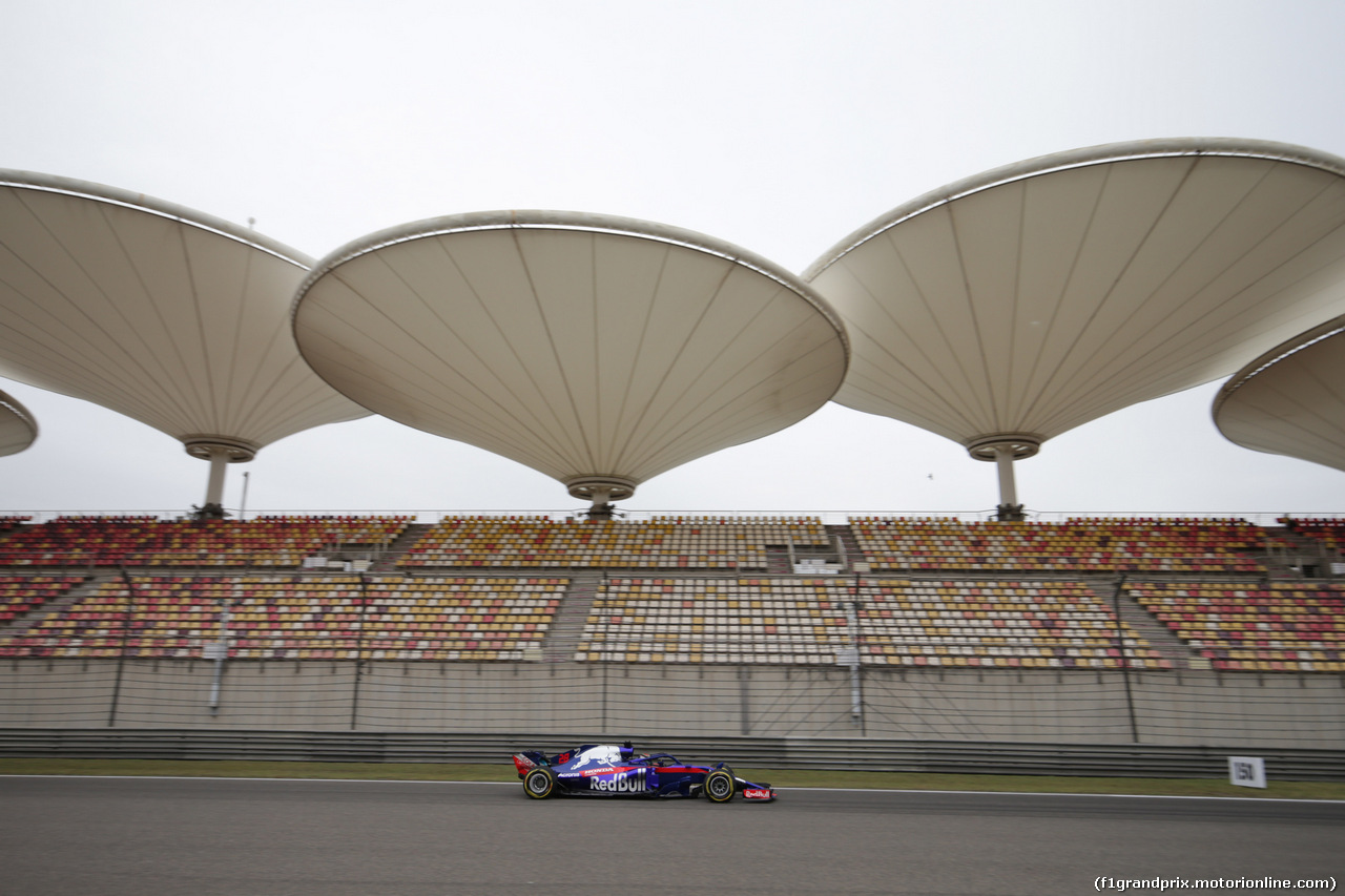 GP CINA, 13.04.2018- Prove Libere 1, Brendon Hartley (FRA) Scuderia Toro Rosso STR13