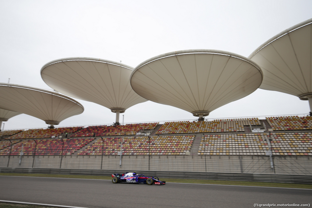 GP CINA, 13.04.2018- Prove Libere 1, Pierre Gasly (FRA) Scuderia Toro Rosso STR13