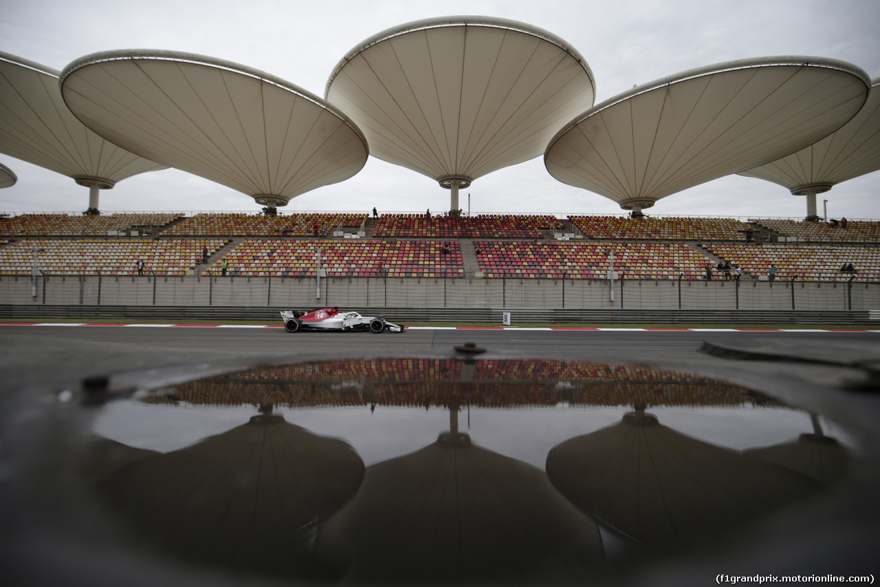 GP CINA, 13.04.2018- Prove Libere 1, Marcus Ericsson (SUE) Alfa Romeo Sauber C37