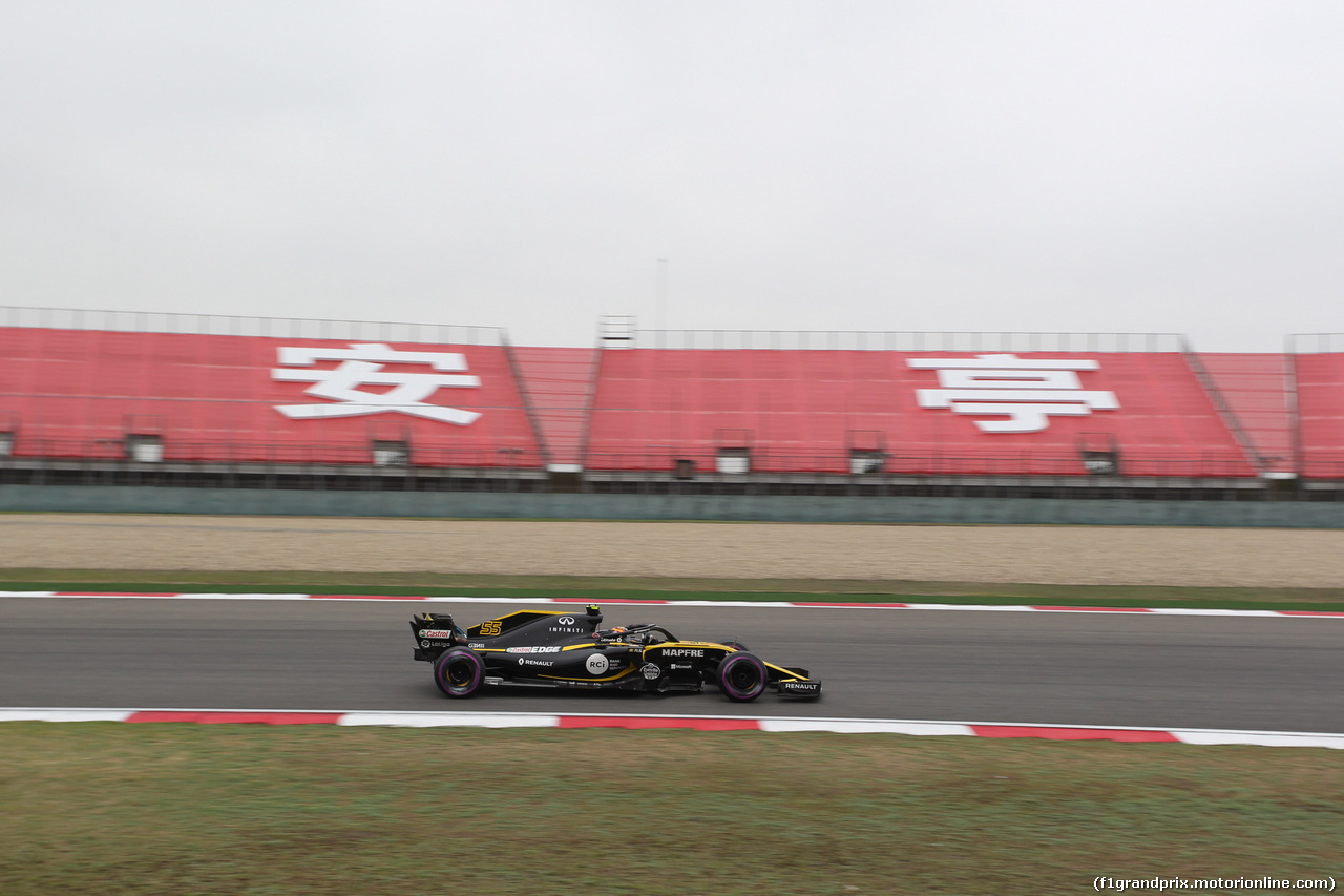 GP CINA, 13.04.2018- Prove Libere 2, Carlos Sainz Jr (ESP) Renault Sport F1 Team RS18