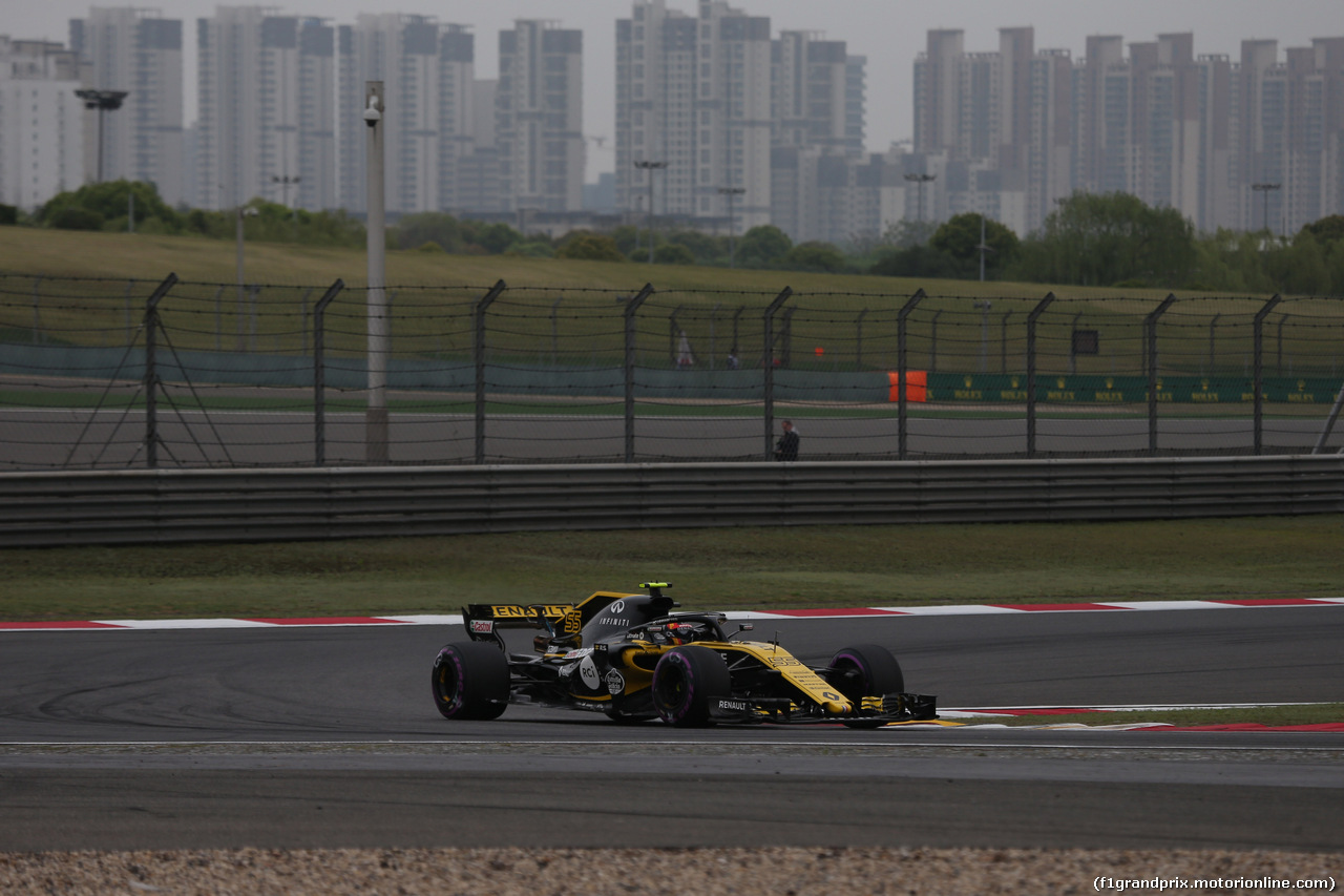 GP CINA, 13.04.2018- Prove Libere 2, Carlos Sainz Jr (ESP) Renault Sport F1 Team RS18