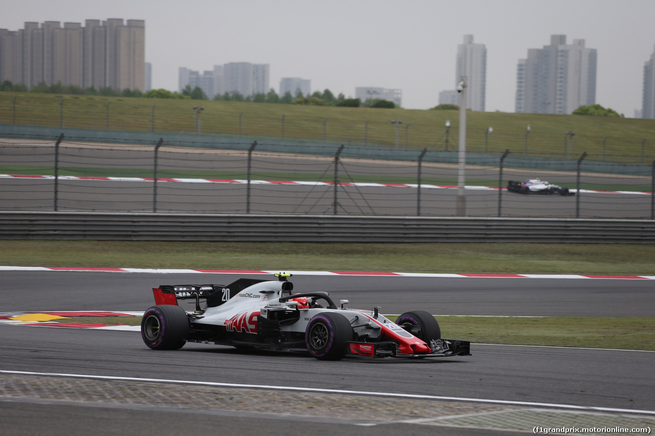 GP CINA, 13.04.2018- Prove Libere 2, Kevin Magnussen (DEN) Haas F1 Team VF-18