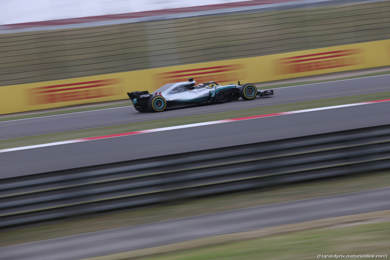 GP CINA, 13.04.2018- Prove Libere 2, Lewis Hamilton (GBR) Mercedes AMG F1 W09