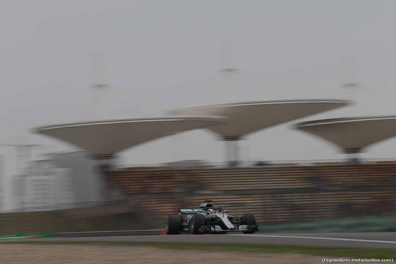 GP CINA, 13.04.2018- Prove Libere 2, Lewis Hamilton (GBR) Mercedes AMG F1 W09