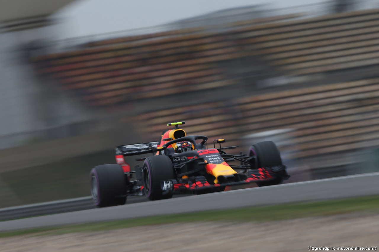 GP CINA, 13.04.2018- Prove Libere 2, Max Verstappen (NED) Red Bull Racing RB14