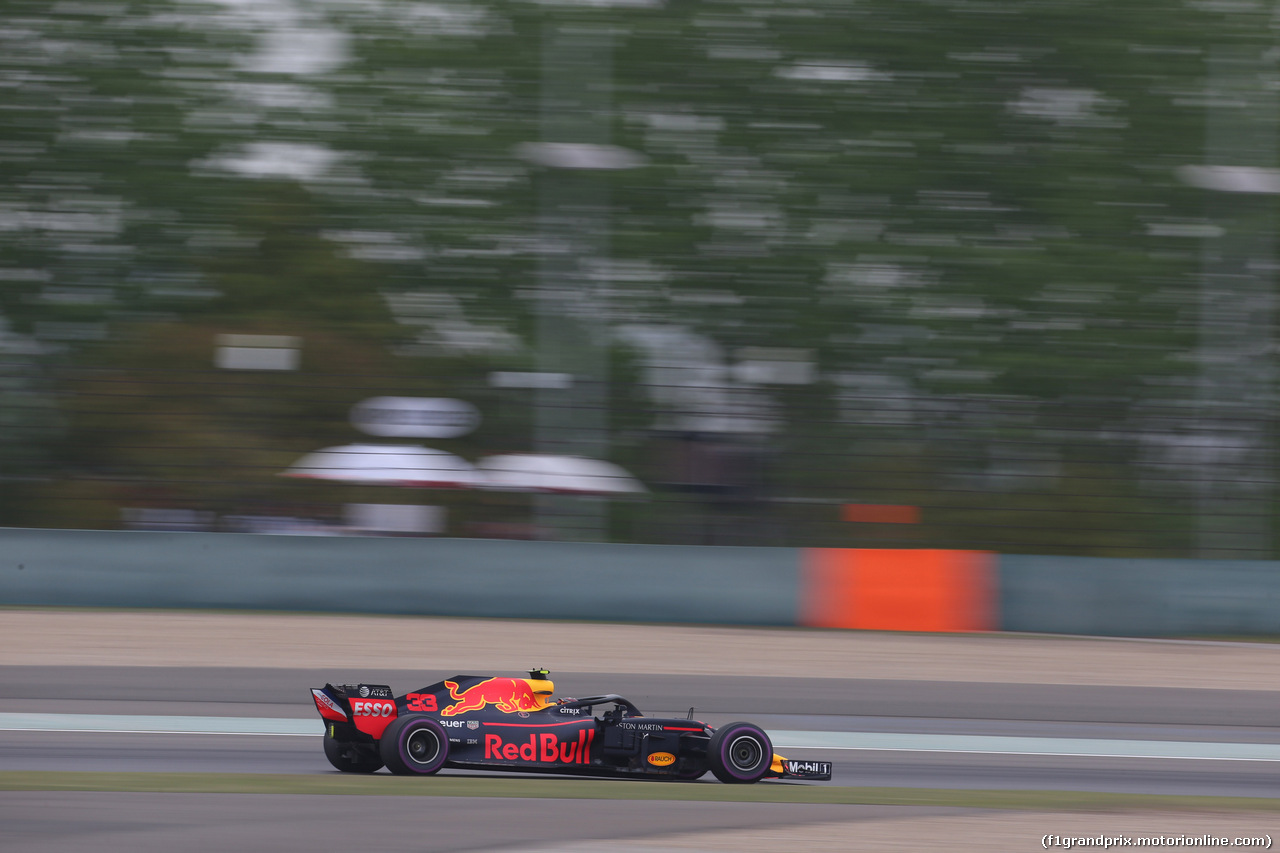 GP CINA, 13.04.2018- Prove Libere 2, Max Verstappen (NED) Red Bull Racing RB14