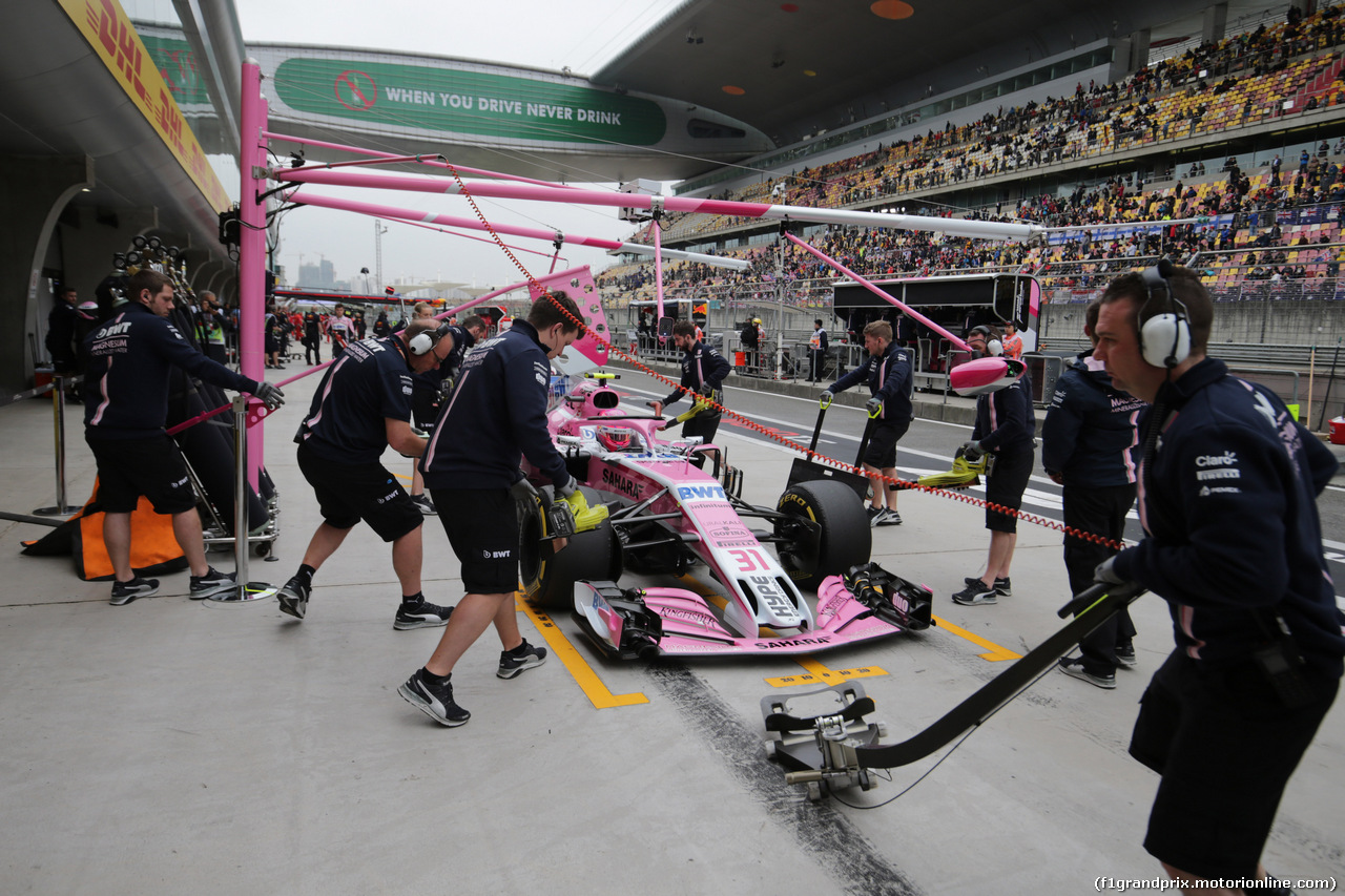 GP CINA, 13.04.2018- Prove Libere 2, Esteban Ocon (FRA) Sahara Force India F1 VJM11