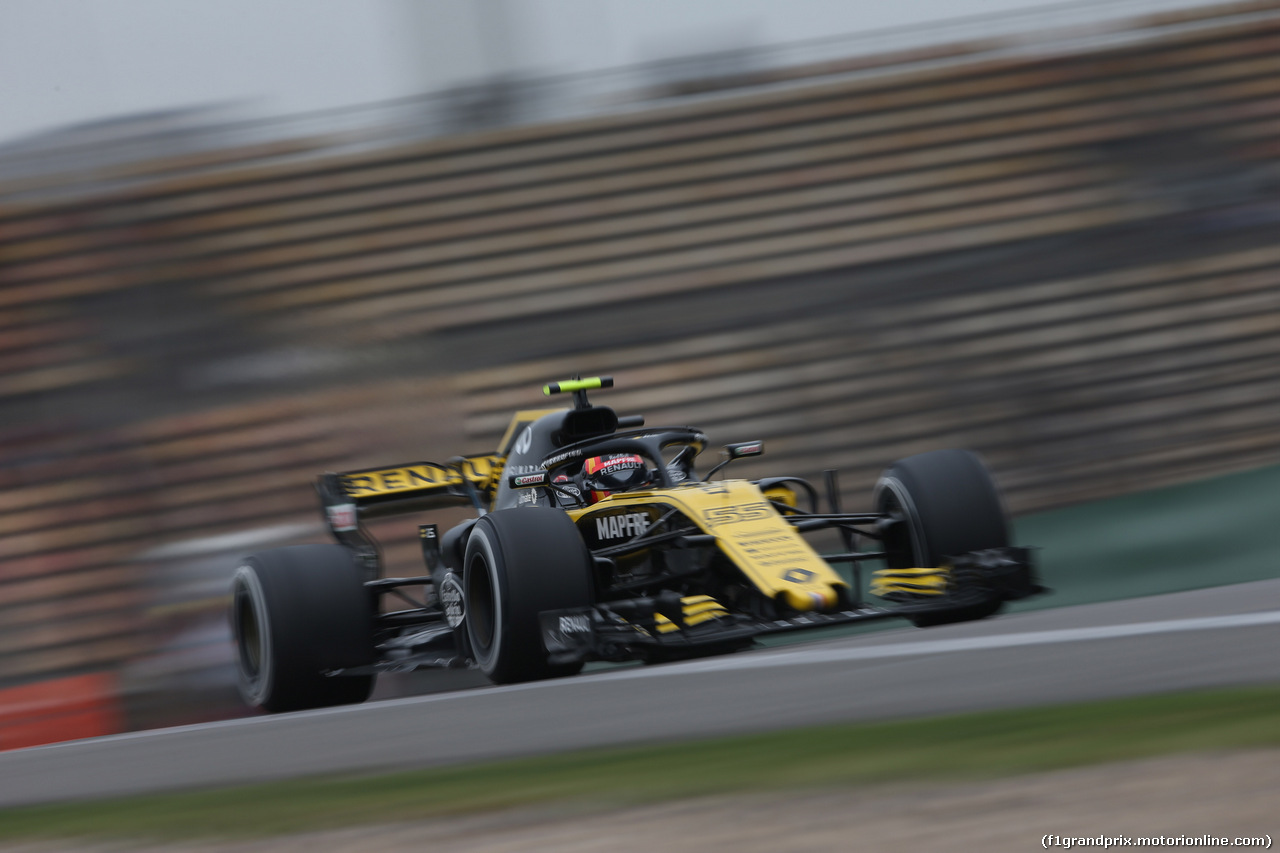 GP CINA, 13.04.2018- Prove Libere 2, Carlos Sainz Jr (ESP) Renault Sport F1 Team RS18
