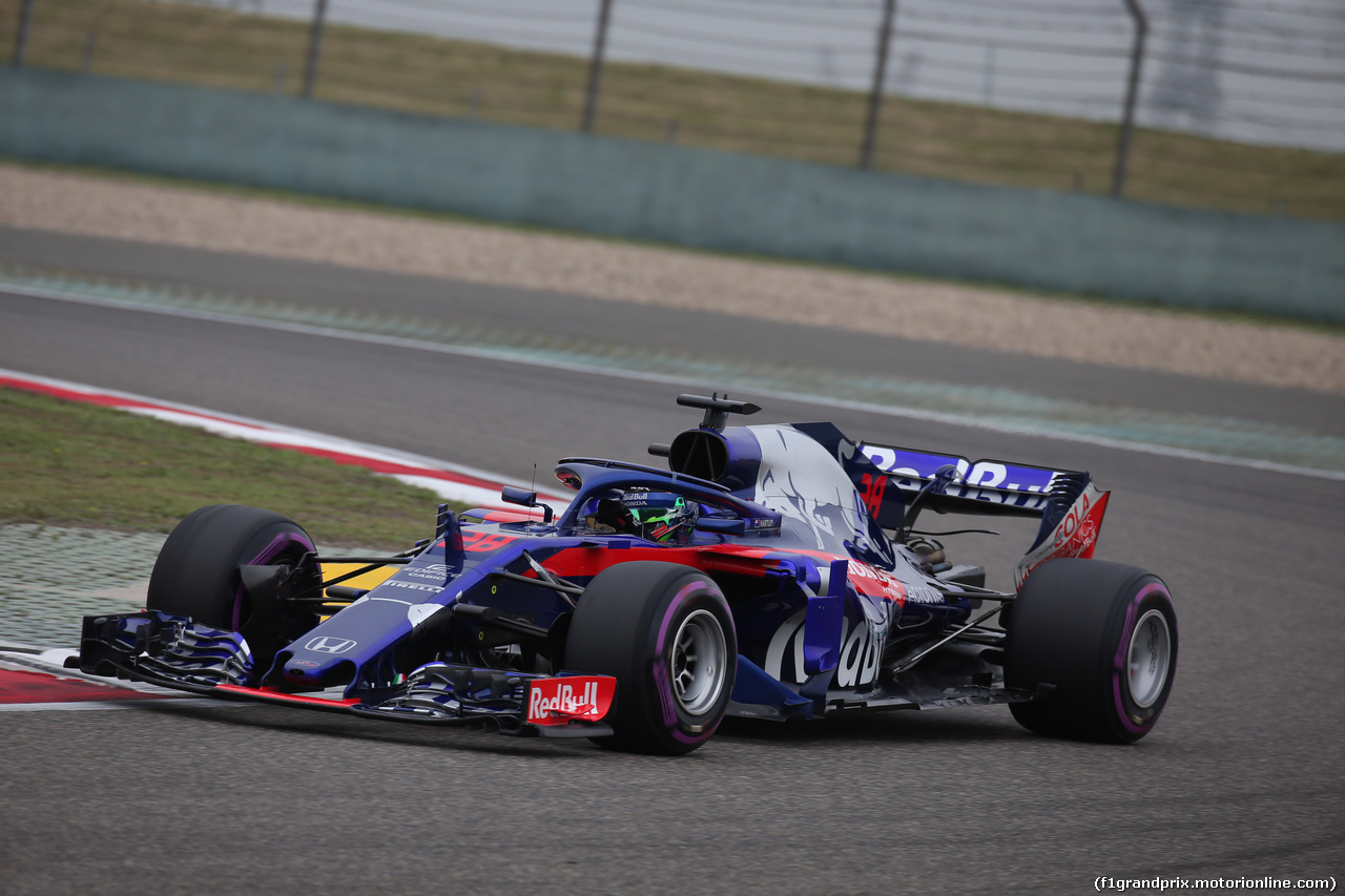 GP CINA, 13.04.2018- Prove Libere 2, Brendon Hartley (FRA) Scuderia Toro Rosso STR13