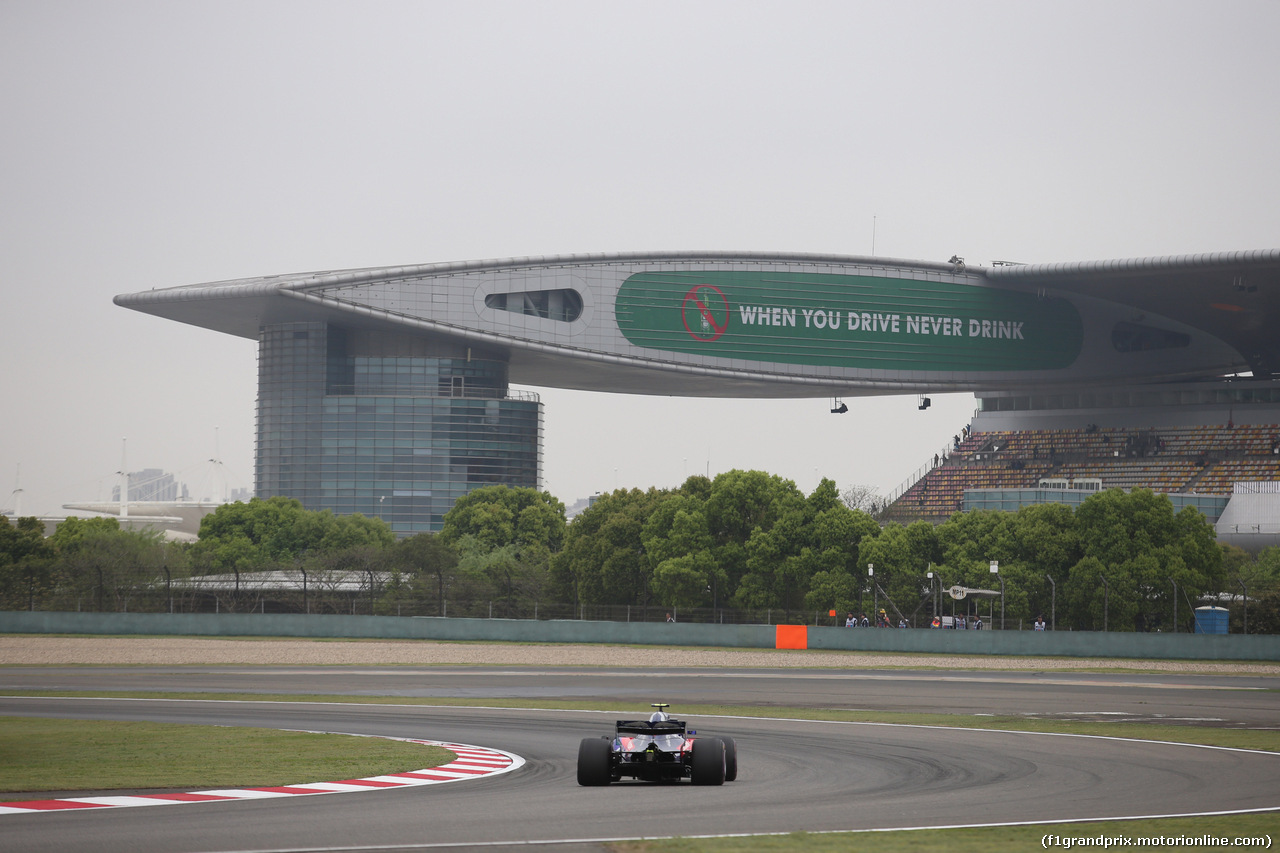 GP CINA, 13.04.2018- Prove Libere 2, Pierre Gasly (FRA) Scuderia Toro Rosso STR13