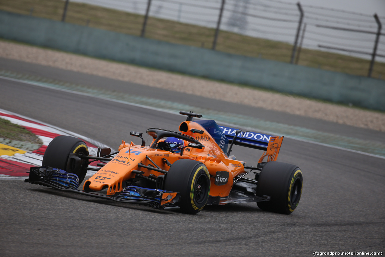 GP CINA, 13.04.2018- Prove Libere 2, Fernando Alonso (ESP) McLaren Renault MCL33