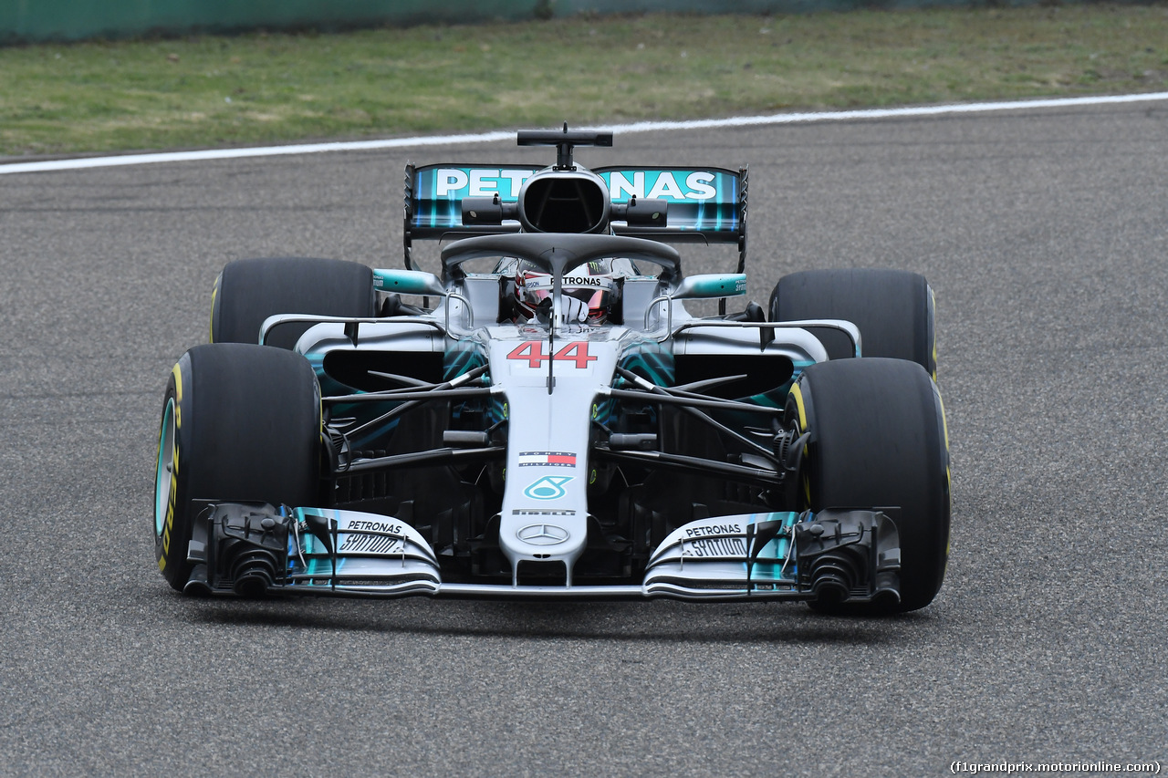 GP CINA, 13.04.2018- Prove Libere 2, Lewis Hamilton (GBR) Mercedes AMG F1 W09