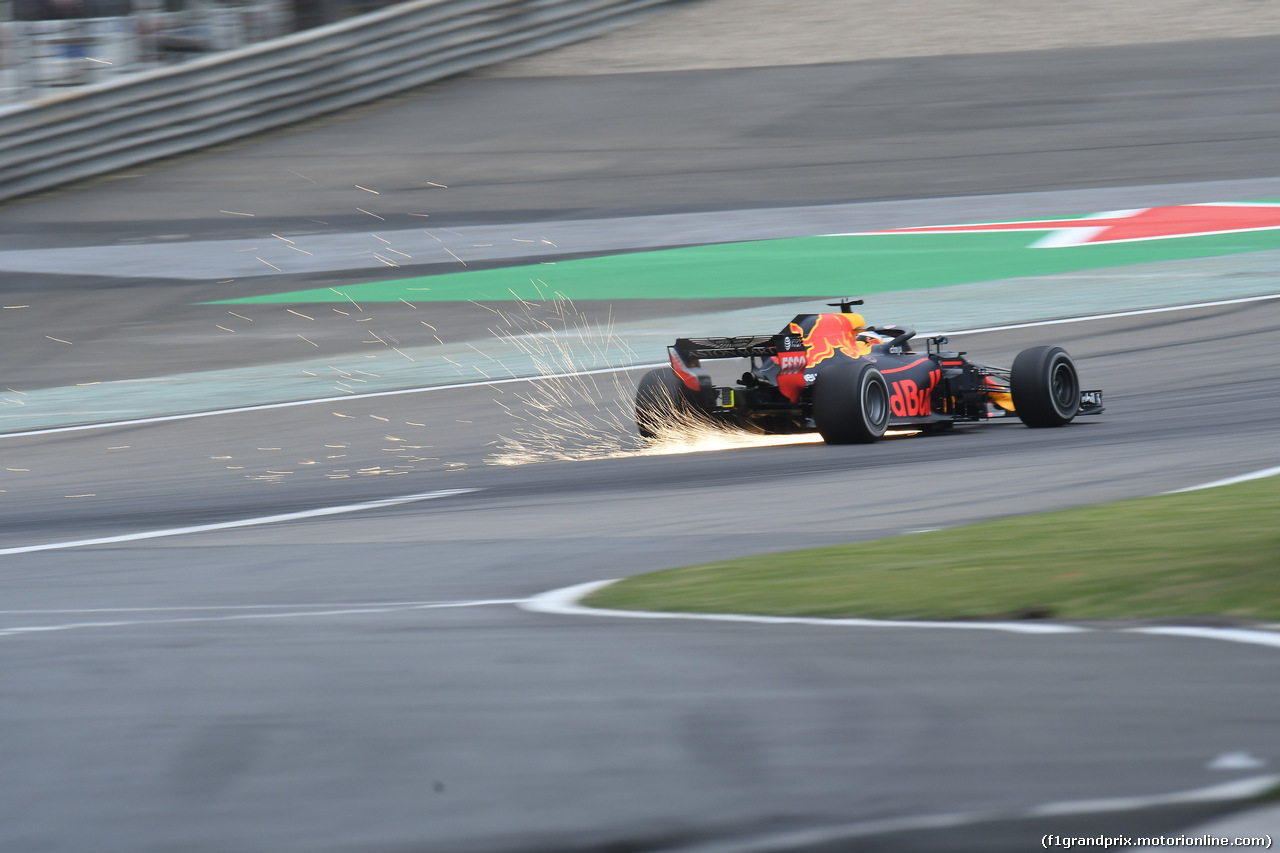 GP CINA, 13.04.2018- free Practice 1, Daniel Ricciardo (AUS) Red Bull Racing RB14