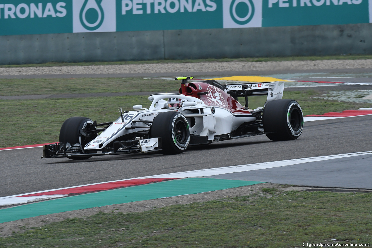 GP CINA, 13.04.2018- Prove Libere 2, Esteban Ocon (FRA) Sahara Force India F1 VJM11