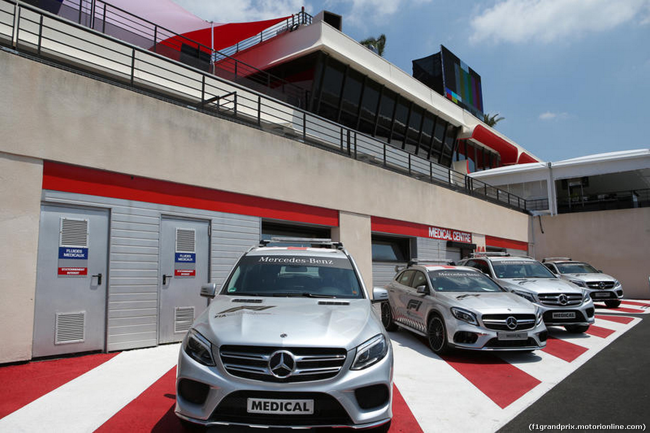 GP FRANCIA, 21.06.2018- Mercedes safety e medical cars