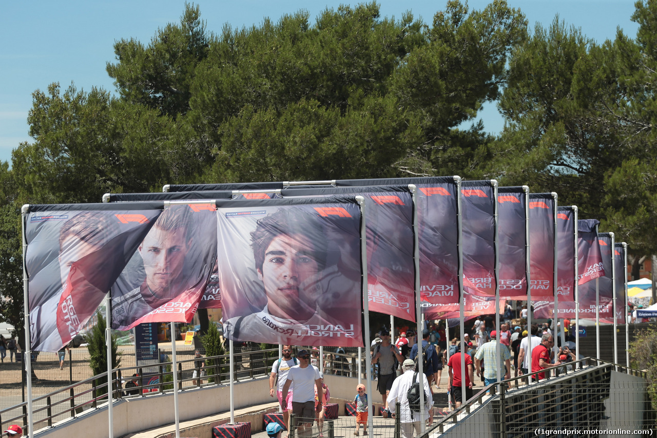 GP FRANCIA, 22.06.2018- Flags with drivers portrait