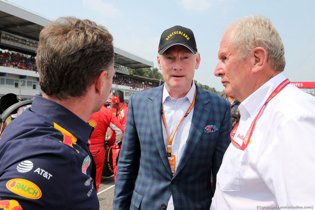 GP GERMANIA, 22.07.2018 - Gara, Christian Horner (GBR), Red Bull Racing, Sporting Director, Sean Bratches, Formula 1 Managing Director, Commercial Operations e Helmut Marko (AUT), Red Bull Racing, Red Bull Advisor