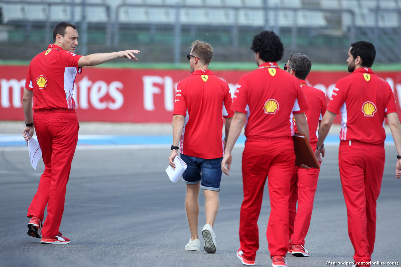 GP GERMANIA, 19.07.2018 - Riccardo Adami (ITA) Ferrari Gara Engineer e Sebastian Vettel (GER) Ferrari SF71H