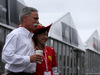 GP GIAPPONE, 06.10.2018 - Chase Carey (USA) Formula One Group Chairman with a fan.
