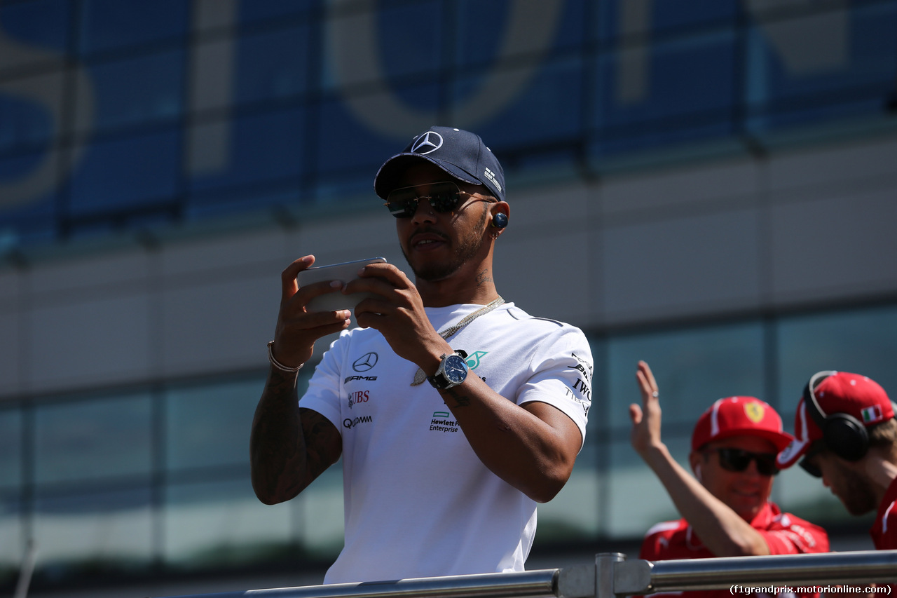 GP GRAN BRETAGNA, 08.07.2018- Driver parade, Lewis Hamilton (GBR) Mercedes AMG F1 W09