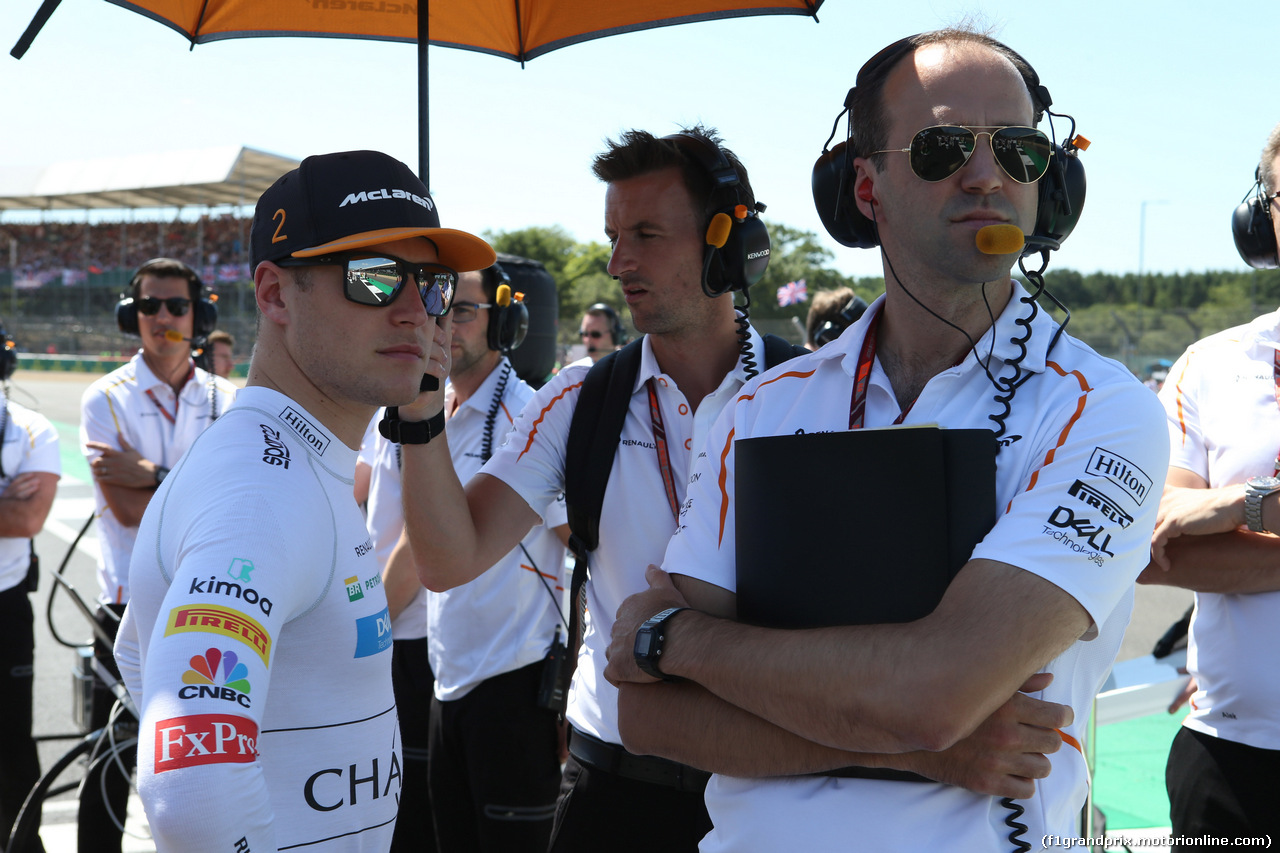 GP GRAN BRETAGNA, 08.07.2018- partenzaing grid, Stoffel Vandoorne (BEL) McLaren MCL33