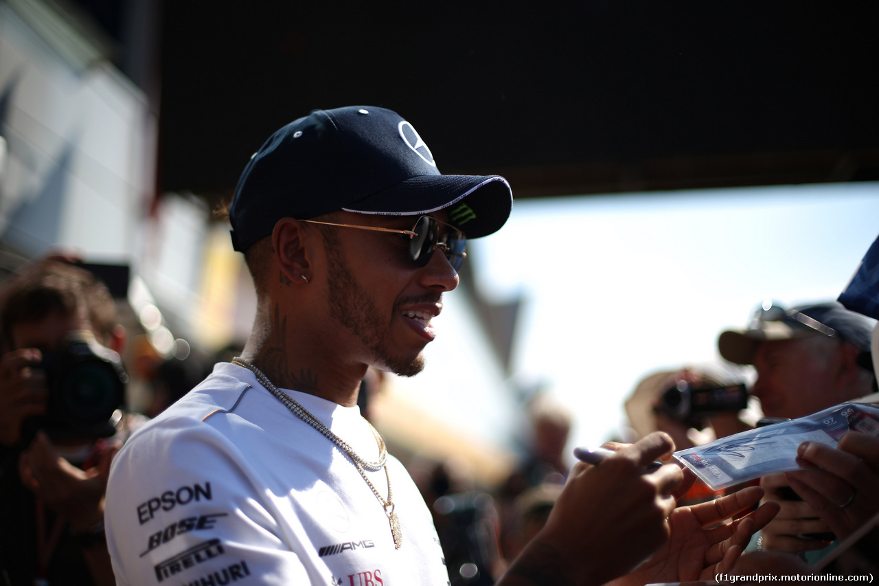 GP GRAN BRETAGNA, 05.07.2018- Autograph Session, Lewis Hamilton (GBR) Mercedes AMG F1 W09