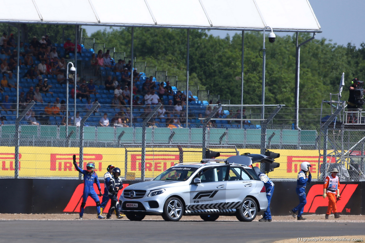 GP GRAN BRETAGNA, 07.07.2018- Free practice 3, Brendon Hartley (FRA) Scuderia Toro Rosso STR13 CRASH