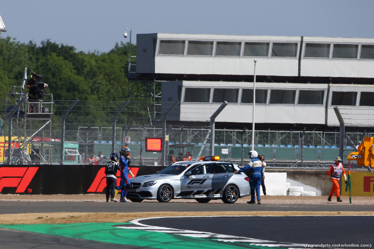 GP GRAN BRETAGNA, 07.07.2018- Free practice 3, Brendon Hartley (FRA) Scuderia Toro Rosso STR13 CRASH
