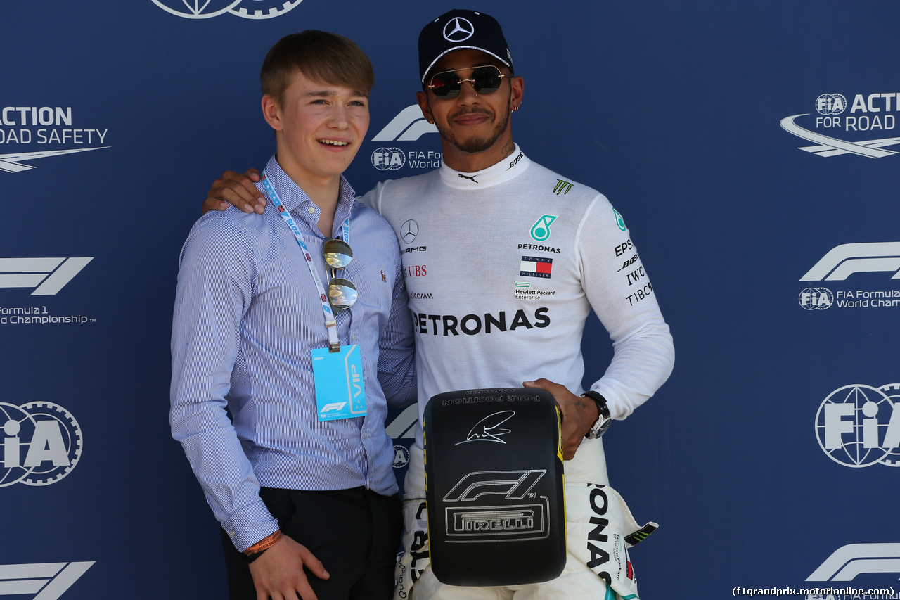 GP GRAN BRETAGNA, 07.07.2018- pole position Pirelli Award: Billy Monger (GBR) e Lewis Hamilton (GBR) Mercedes AMG F1 W09
