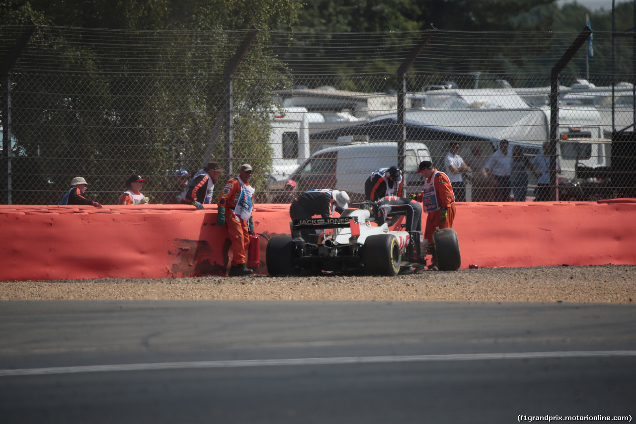 GP GRAN BRETAGNA, 06.07.2018- free Practice 1, Romain Grosjean (FRA) Haas F1 Team VF-18 crash