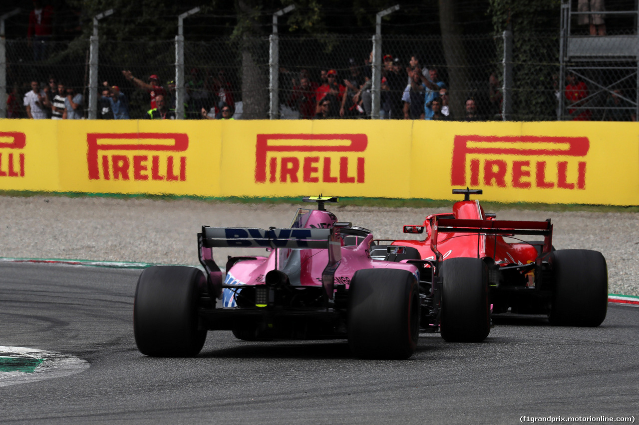 GP ITALIA, 02.09.2018 - Gara, Esteban Ocon (FRA) Racing Point Force India F1 VJM11 e Sebastian Vettel (GER) Ferrari SF71H
